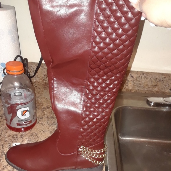 Boots - Picture 1 of 3